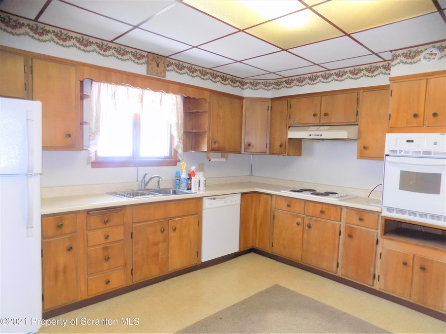 645 Laurel St unit 647, Scranton, PA 18519 - photo 1