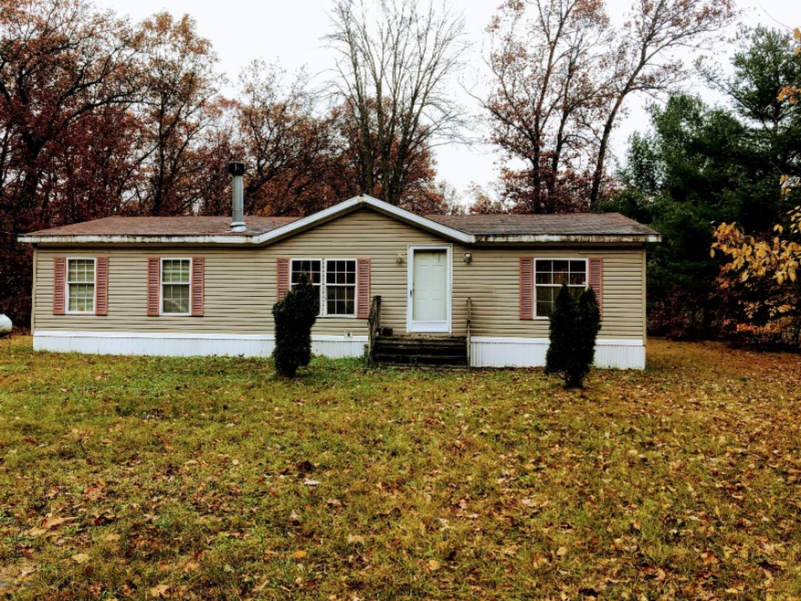 2455 W Pinewood Blvd, Bitely, MI 49309 - photo 1