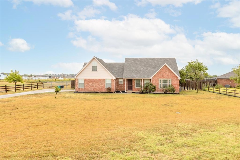 2935 Fm 876, Waxahachie, TX 75167 - photo 1
