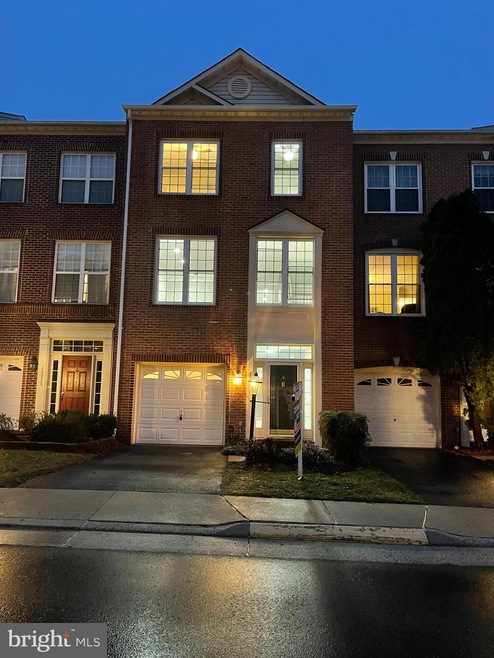 13024 Park Crescent Cir, Herndon, VA 20171 - photo 1