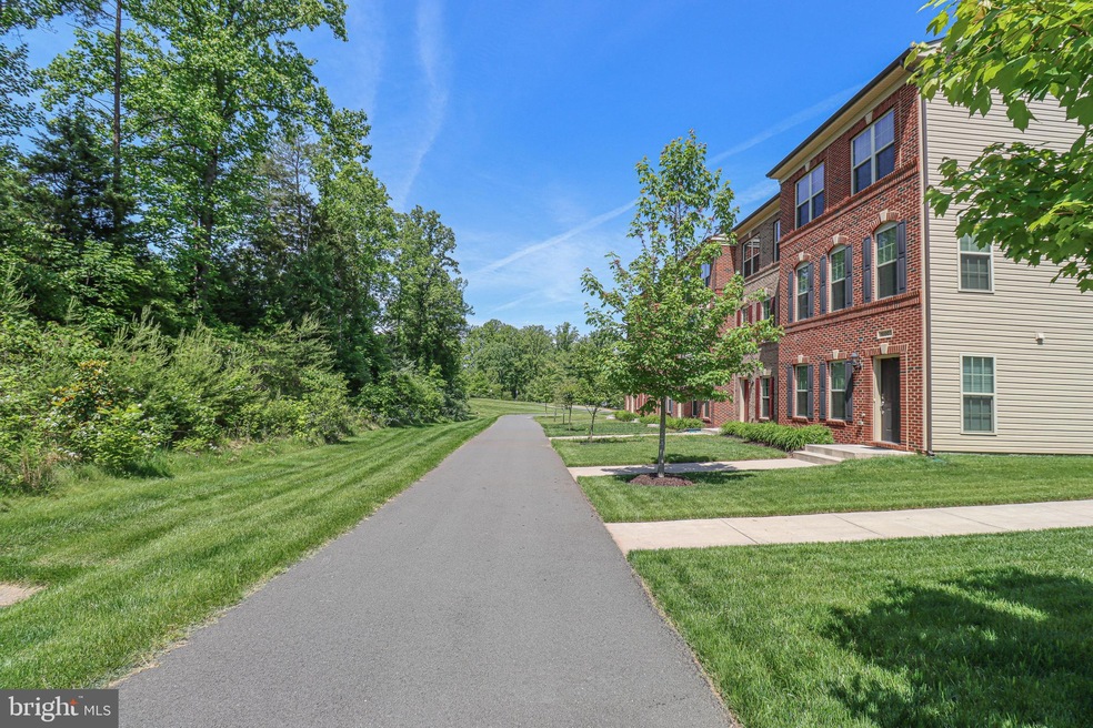 16003 Marsh Place, Haymarket, VA 20169 - photo 1
