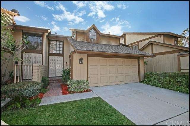 Model perfect townhouse with full driveway.