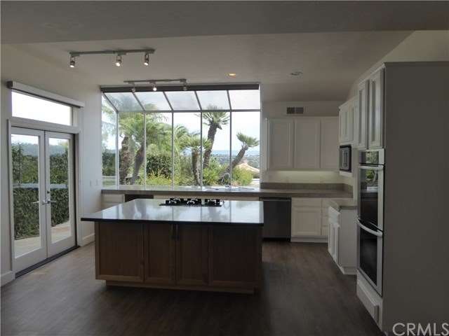 Beautiful updated gourmet kitchen. Large island wi