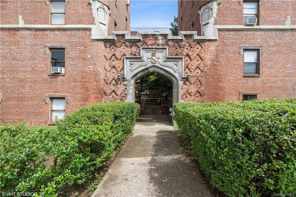 Summit Gardens unit 3A, Port Chester, NY 10573 - photo 1