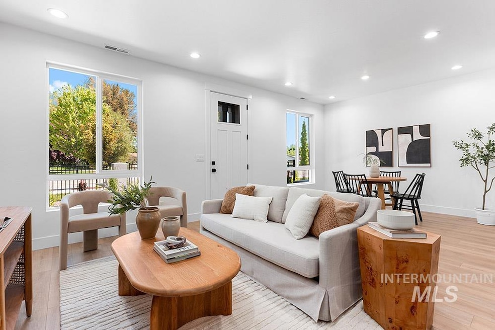 434 E Presidio Ln unit Lot 12/01, Eagle, ID 83616 - photo 1