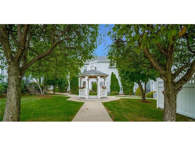 132 Hope St unit G, Stamford, CT 06906 - photo 1