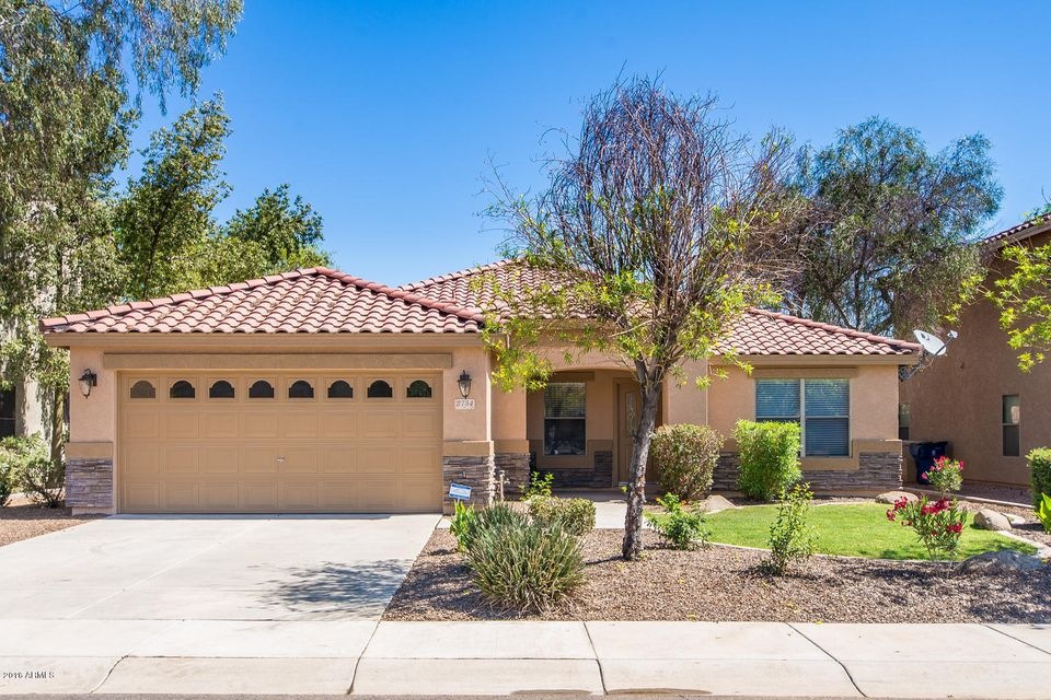 2754 W Tanner Ranch Rd Queen-large-001-9