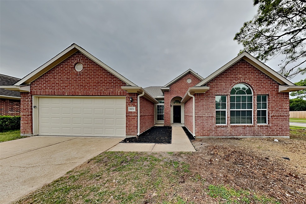 8831 Aberdeen Oaks Dr, Houston, TX 77095 - photo 1