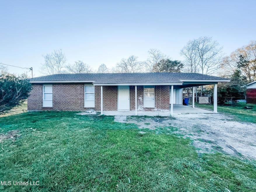 9705 Highway 613, Moss Point, MS 39562 - photo 1