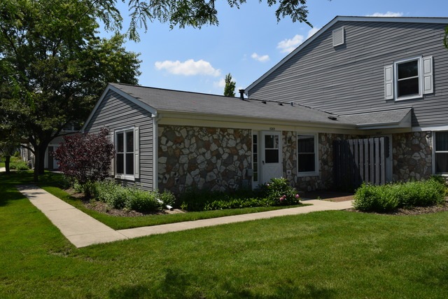 1065 Glouchester Harbor unit 2801, Schaumburg, IL 60193 - photo 1