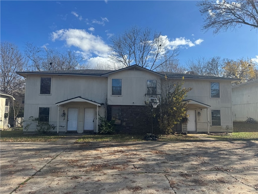 500-506;514-520;526- N Betty jo Dr, Fayetteville, AR 72701 - photo 1