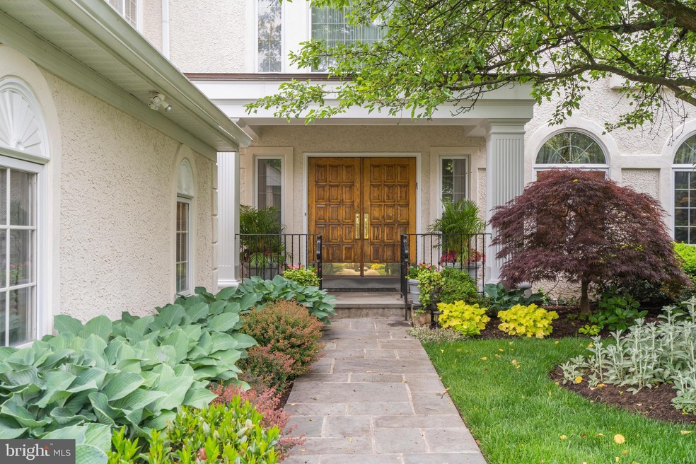 726 Canterbury Ln unit 44, Villanova, PA 19085 - photo 1