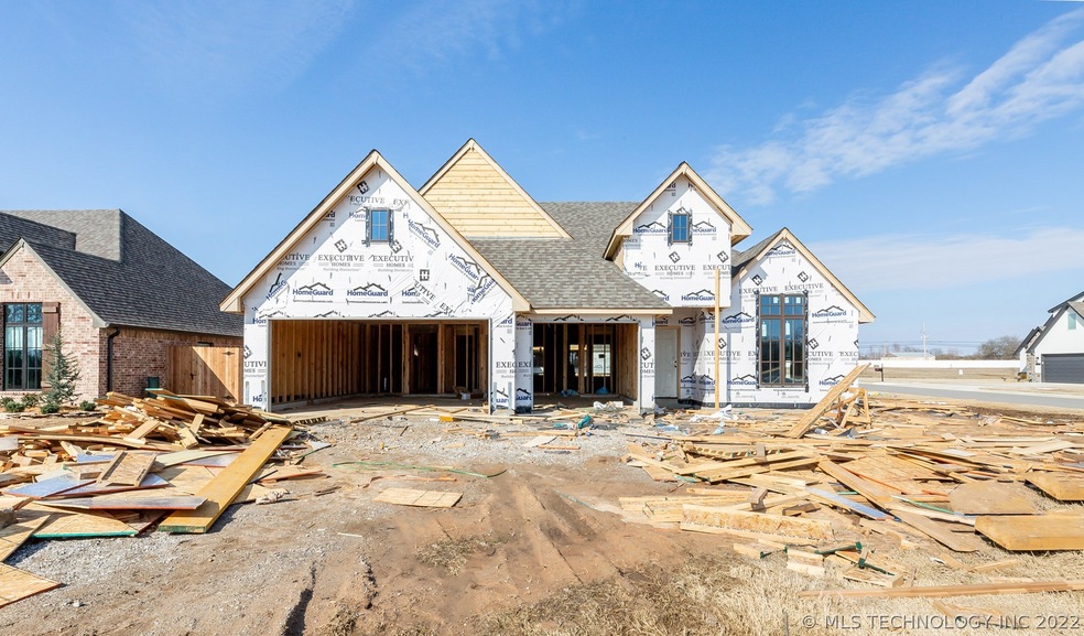 8728 E Iola St, Broken Arrow, OK 74014 - photo 1