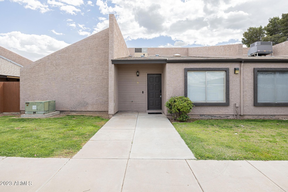 629 N Mesa Dr unit 14, Mesa, AZ 85201 - photo 1