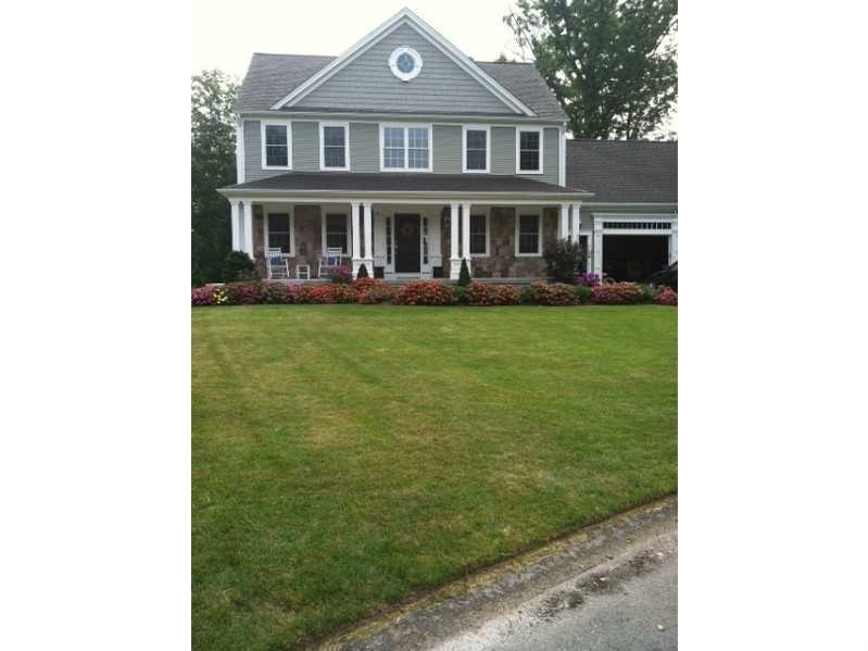4 Fieldstone Cir, Greenville, RI 02828 - photo 1