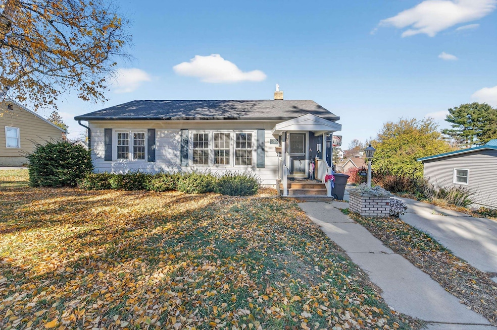 For Sale $225,000 • Co-Listing Agent