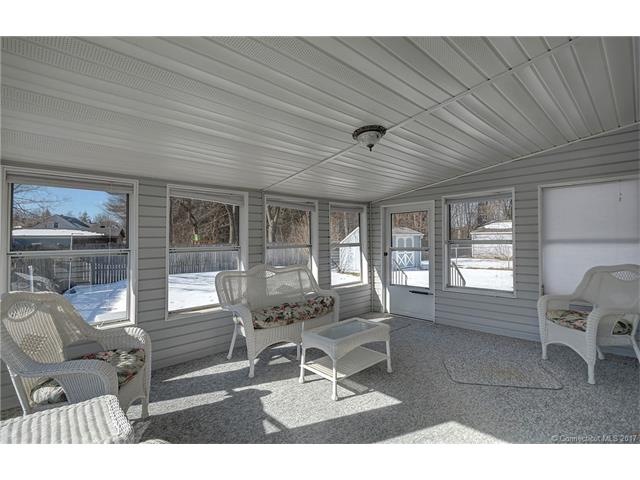 202 Warren St, Waterbury, CT 06706 - photo 1