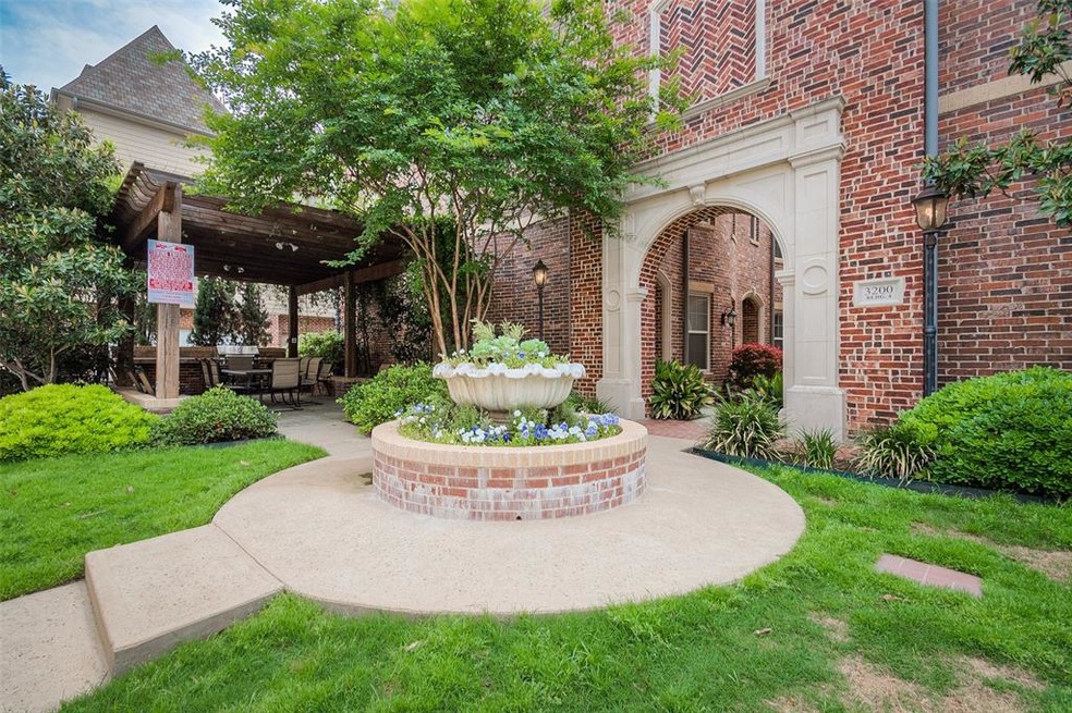 3200 Ross Ave unit 29, Dallas, TX 75204 - photo 1