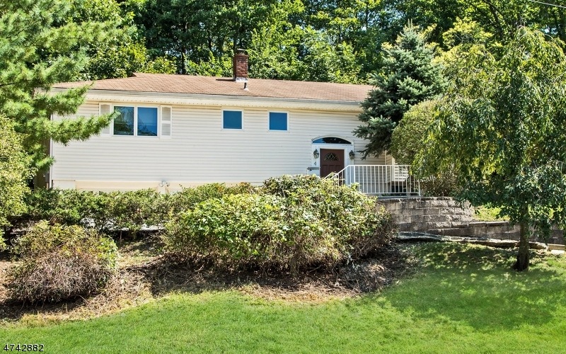 4 Kathay Dr, Livingston, NJ 07039 - photo 1