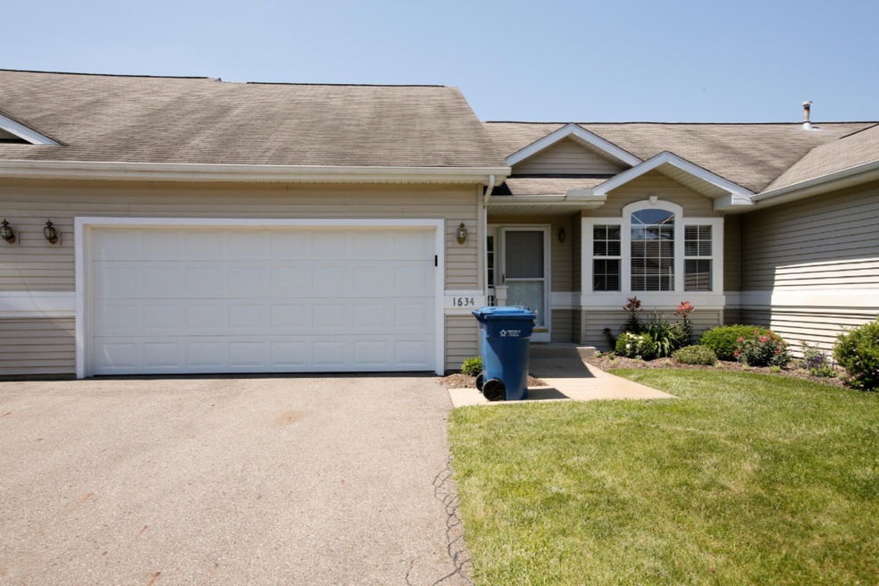 1634 linden trail-101