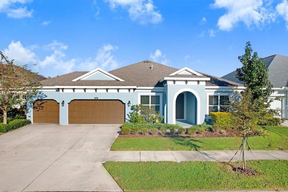 16711 Courtyard Loop, Land O Lakes, FL 34638 - photo 1