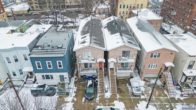 Sold $1,200,000 • Co-Listing Agent