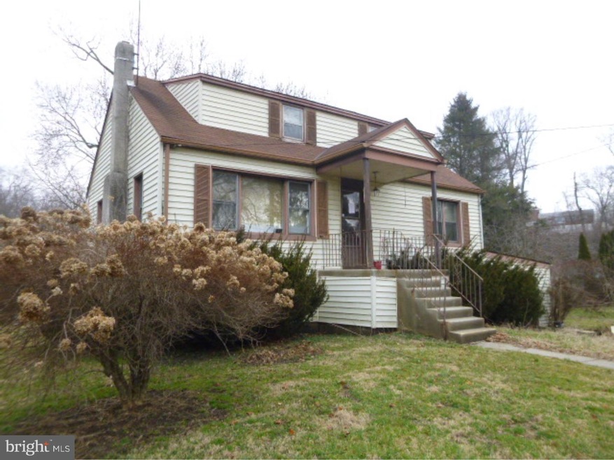 1407 Bullens Ln, Woodlyn, PA 19094 - photo 1