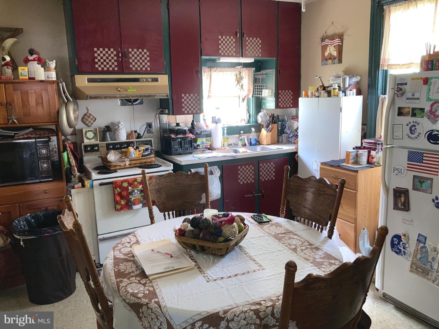 498 Lincoln Way W, Chambersburg, PA 17201 - photo 1