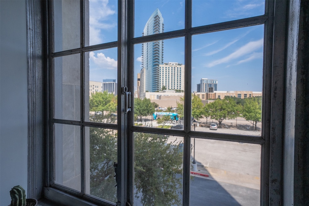 Texas & Pacific Lofts unit 2012, Fort Worth, TX 76102 - photo 1