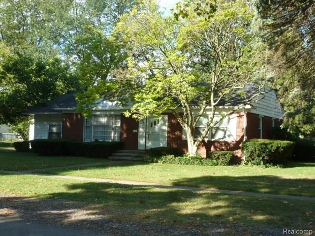 Downtown Howell Brick Ranch /  408 S. Tompkins St.