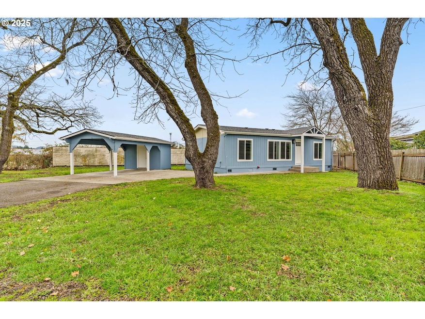 1202 N Park Ave, Eugene, OR 97404 - photo 1