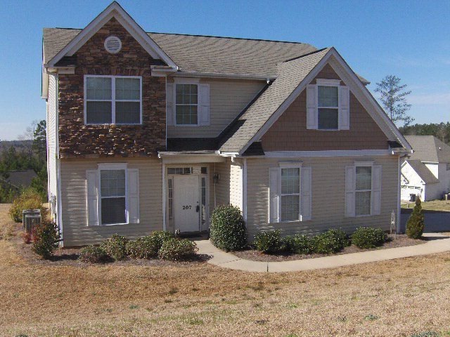 207 Heathwood Dr, Macon, GA 31206 - photo 1