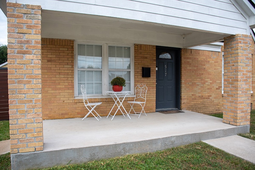 517 Woodard St, Houston, TX 77009 - photo 1