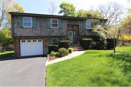 14 Whittemore Ln, Stoneham, MA 02180 - photo 1