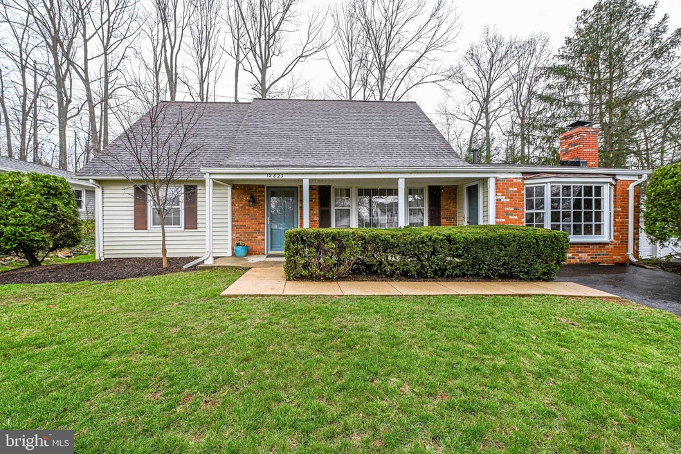 12823 Melville Ln, Fairfax, VA 22033 - photo 1