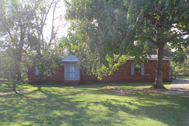 4407 Radium Springs Rd, Albany, GA 31705 - photo 1