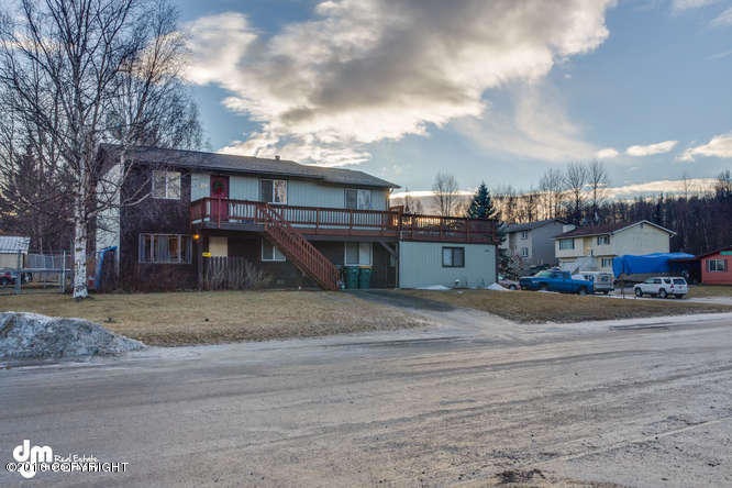 2210 Olympic Drive Exterior