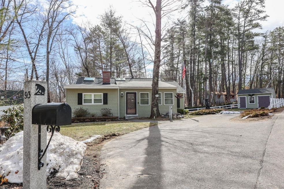 93 Pendleton Rd, Laconia, NH 03246 - photo 1