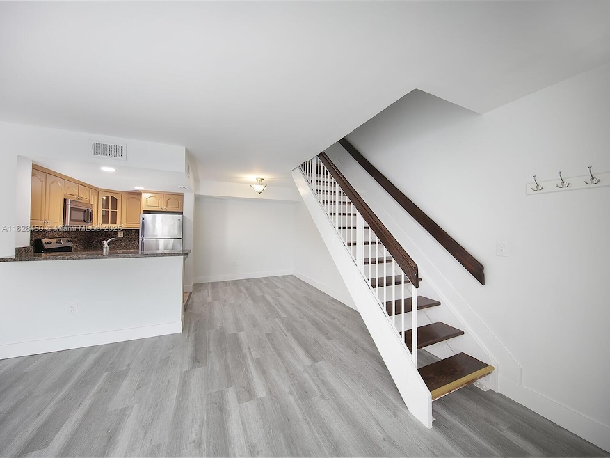 670 NW 85th Place unit 11201, Miami, FL 33126 - photo 1