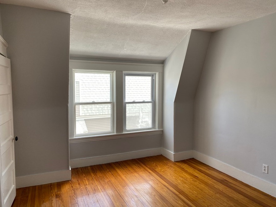 45 Guinan St unit 2, Waltham, MA 02451 - photo 1