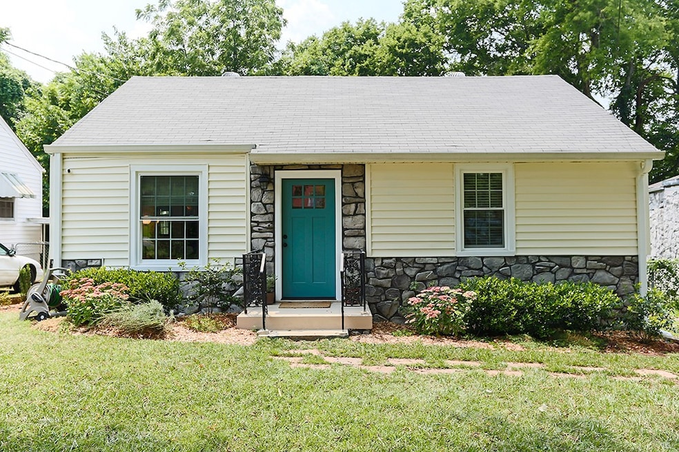 Sold $305,000 • Co-Listing Agent