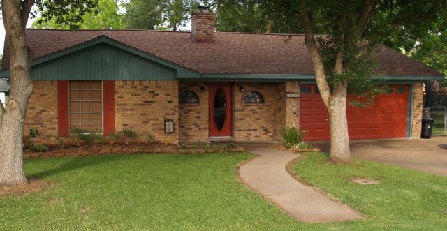 139 Upper Colorado Dr, Bay City, TX 77414 - photo 1