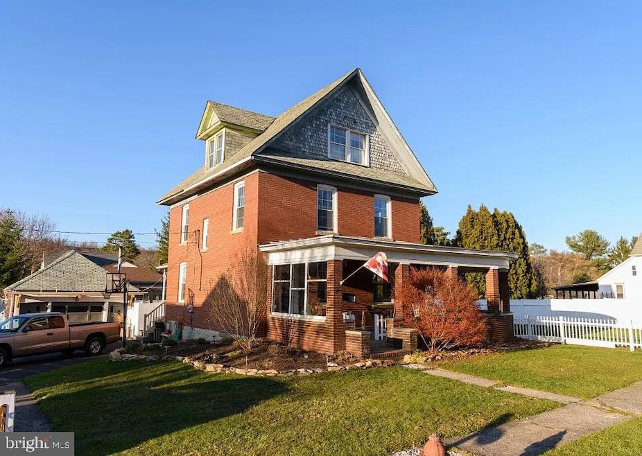 322 Walker St, Osceola Mills, PA 16666 - photo 1