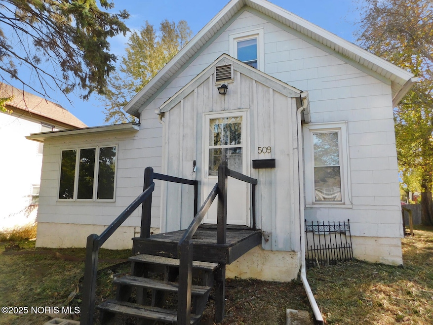 509 S Lynn St, Bryan, OH 43506 - photo 1