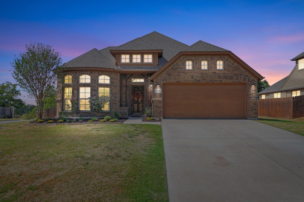 2030 Bay Laurel Dr, Weatherford, TX 76086 - photo 1