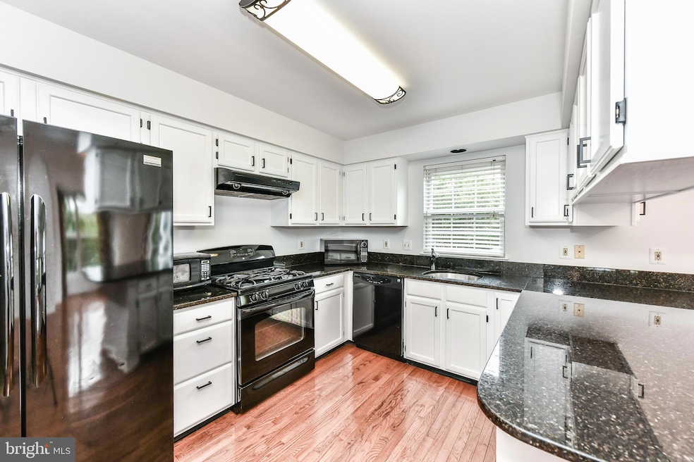 45578 Whitcomb Square, Sterling, VA 20166 - photo 1