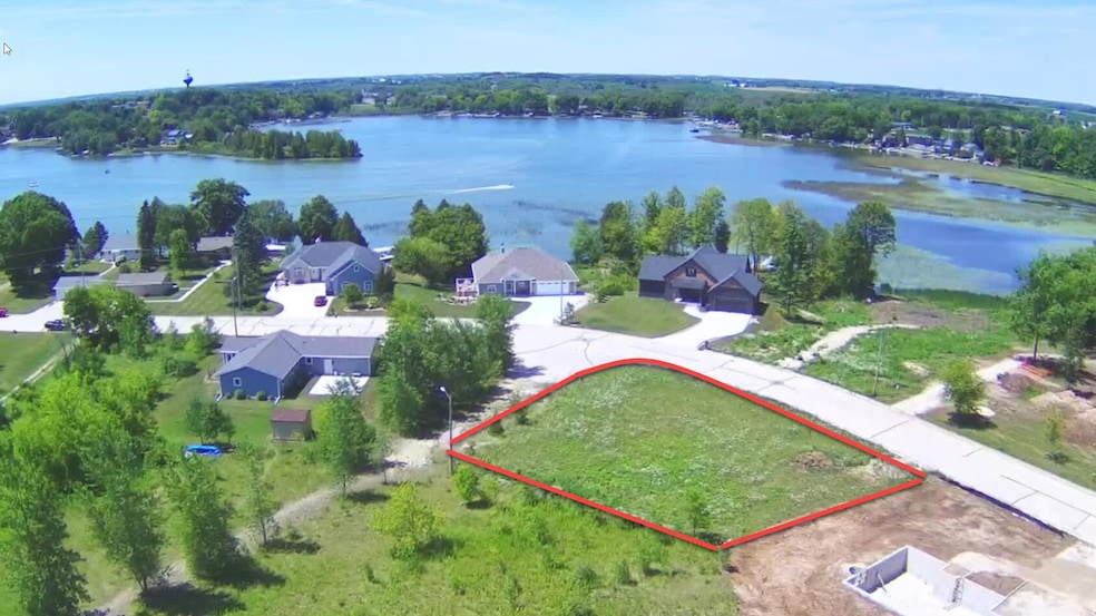 Lt3 E Shore Dr Unit Lt3, Random Lake, WI 53075