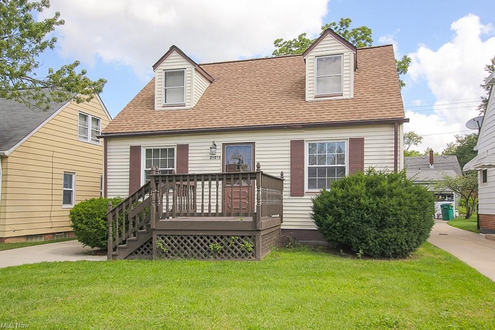 21013 Franklin Rd, Maple Heights, OH 44137 - photo 1