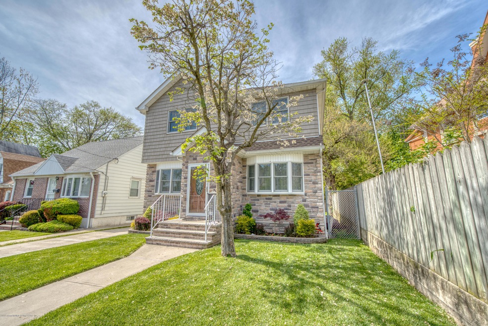141 Dudley Ave, Staten Island, NY 10301 - photo 1
