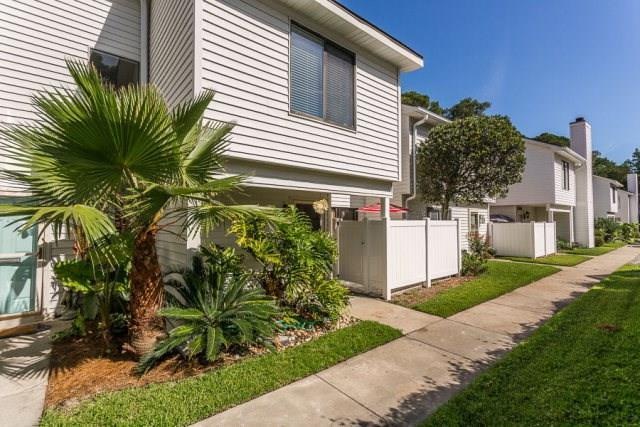 805 Mallery St unit H, Saint Simons Island, GA 31522 - photo 1